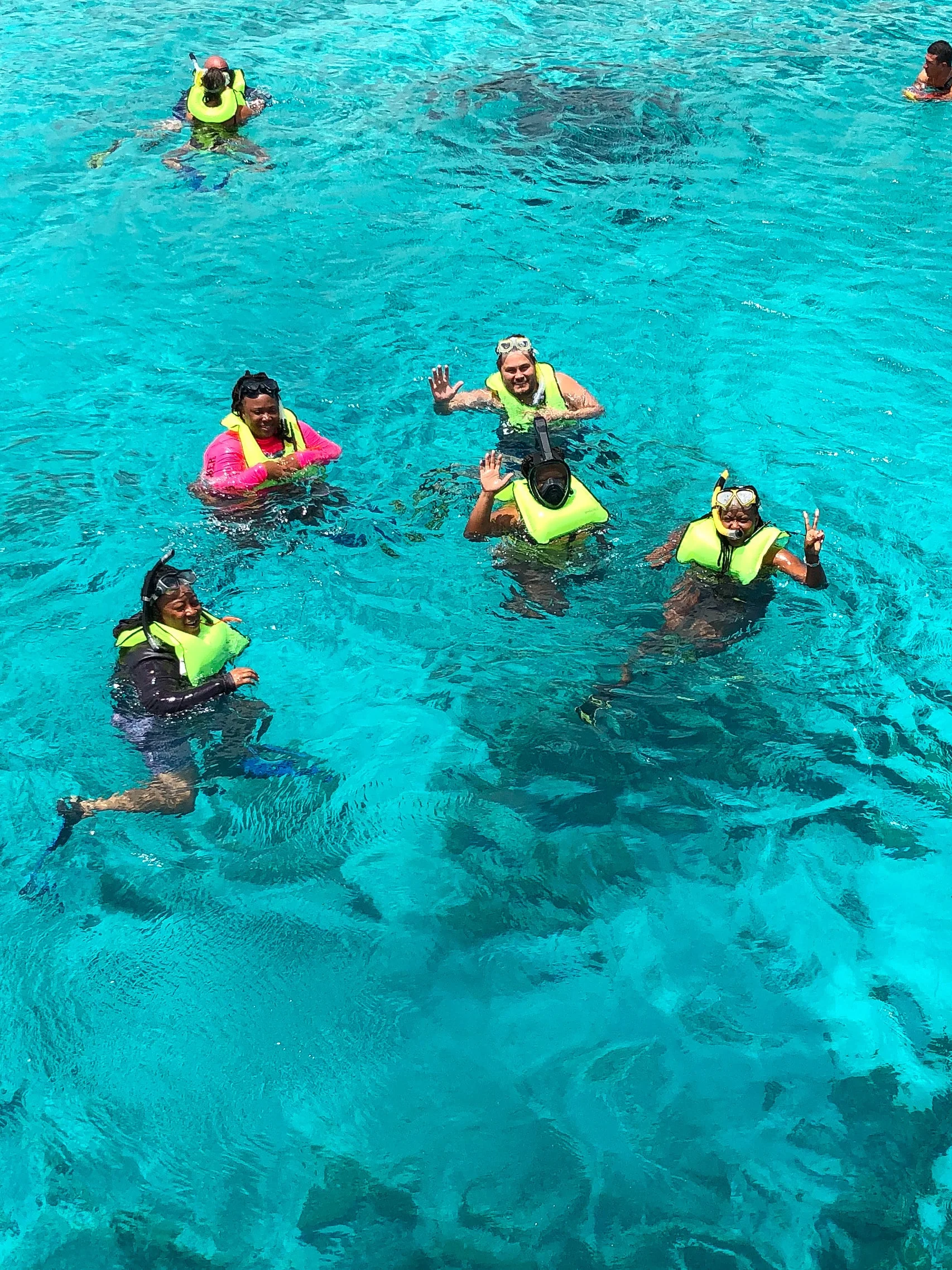 Guests enjoying the snorkelling experience aboard Lady Bellaïs, Bonaire
